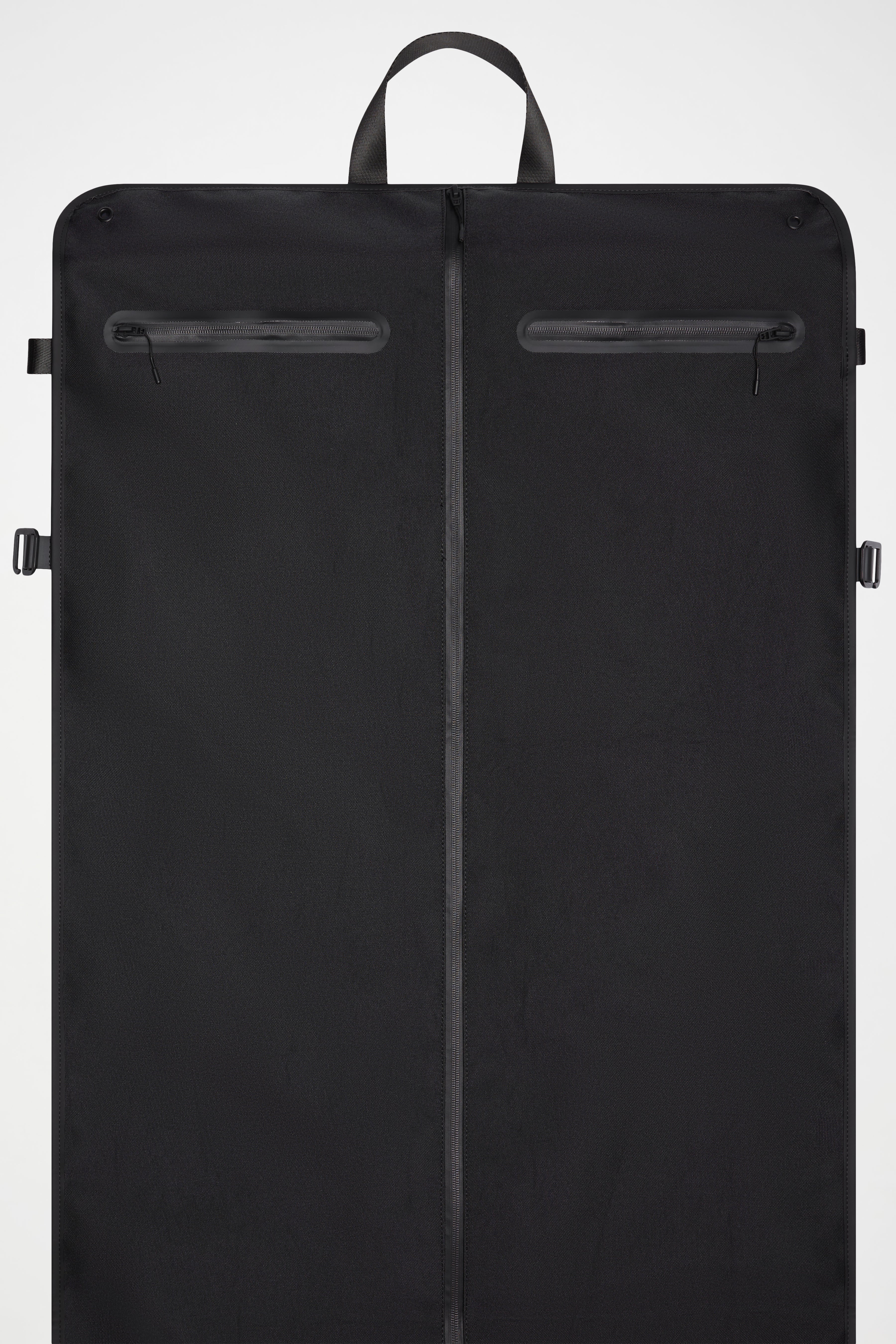 RAINS OTG Suitbag Black 23L H132 x D3 x W60 cm Messenger